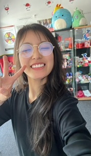 Mia Pham Team Photo