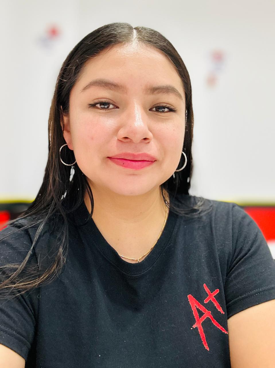Luz Becerril Palacios Team Photo